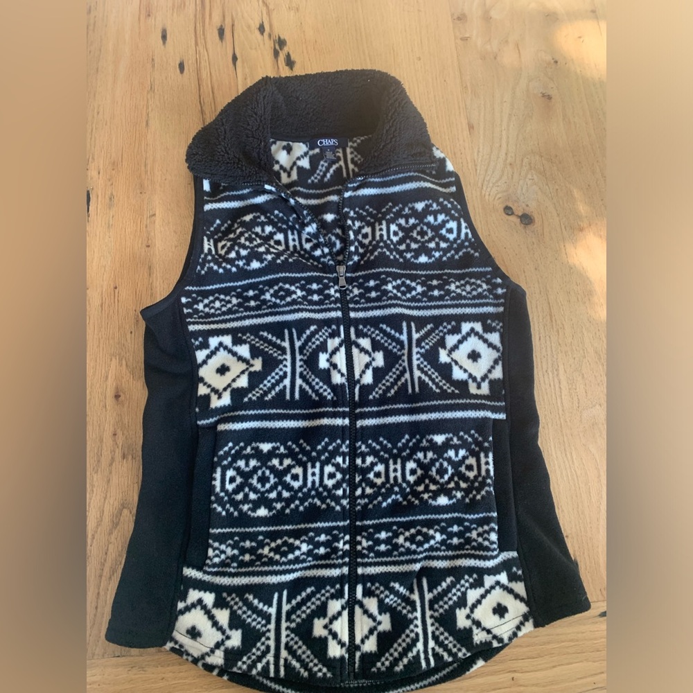 Chaps Full Zip Fleece Patterned Vest Black White Women’s Medium Preloved